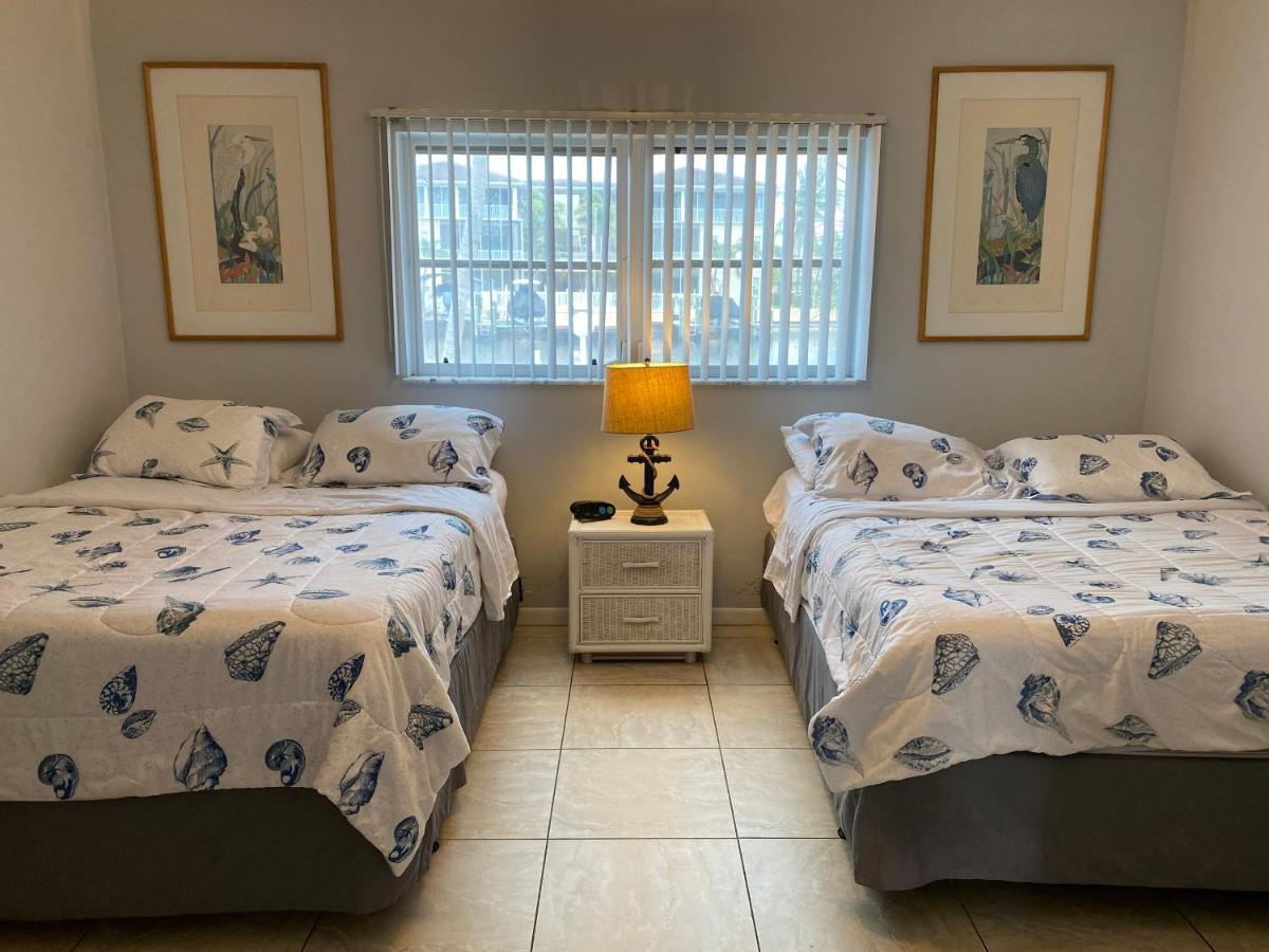 Hideaway Waterfront Resort Cape Coral Exterior foto