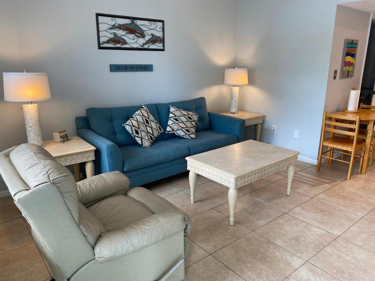 Hideaway Waterfront Resort Cape Coral Exterior foto