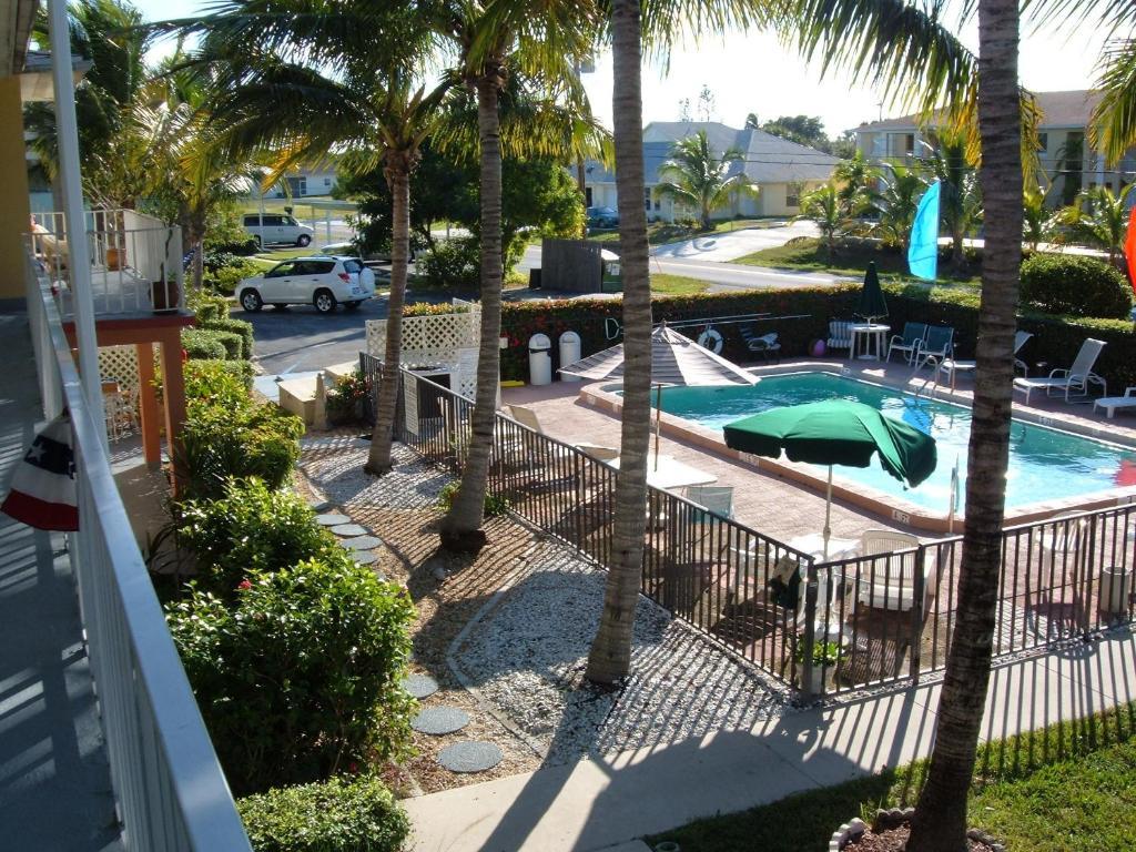 Hideaway Waterfront Resort Cape Coral Exterior foto